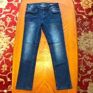 montfort - Poshmark